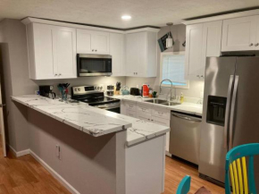 3 Bedroom Home away from home at Crystal Beach!